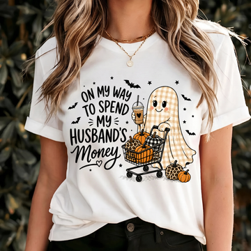Halloween Graphic Tee Cute, Halloween Shirts Spooky Season, Halloween Shirt Retro Design, Cozy Halloween shirt, Fall Shirts, October shirts