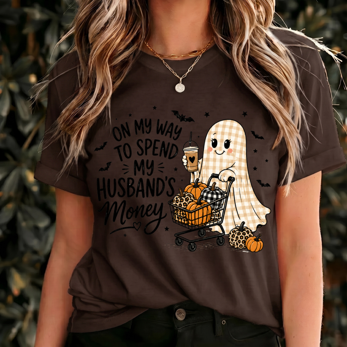 Halloween Graphic Tee Cute, Halloween Shirts Spooky Season, Halloween Shirt Retro Design, Cozy Halloween shirt, Fall Shirts, October shirts