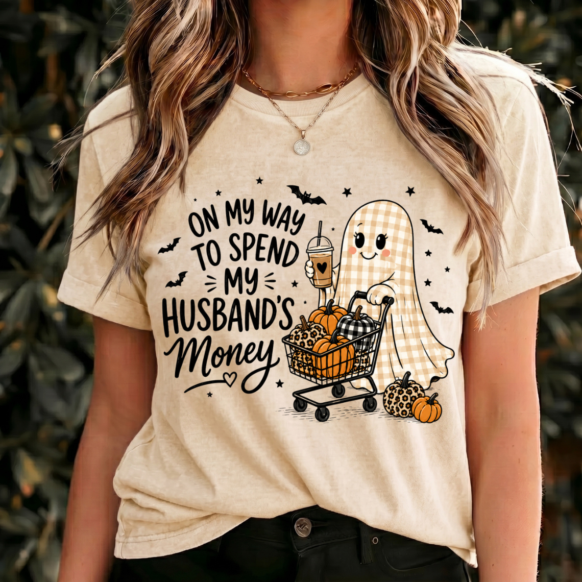 Halloween Graphic Tee Cute, Halloween Shirts Spooky Season, Halloween Shirt Retro Design, Cozy Halloween shirt, Fall Shirts, October shirts