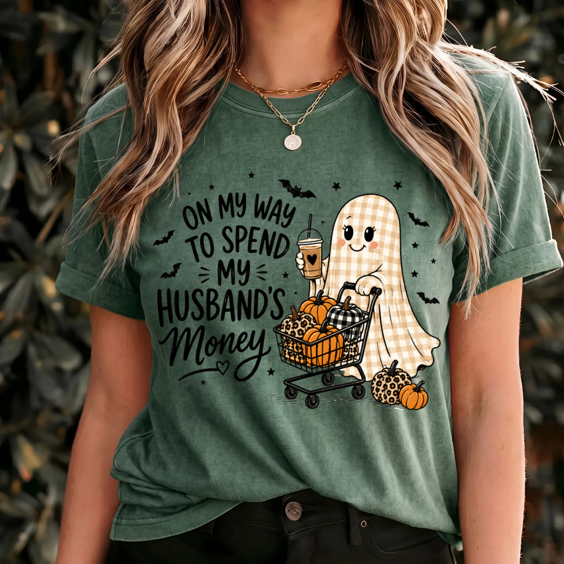 Halloween Graphic Tee Cute, Halloween Shirts Spooky Season, Halloween Shirt Retro Design, Cozy Halloween shirt, Fall Shirts, October shirts